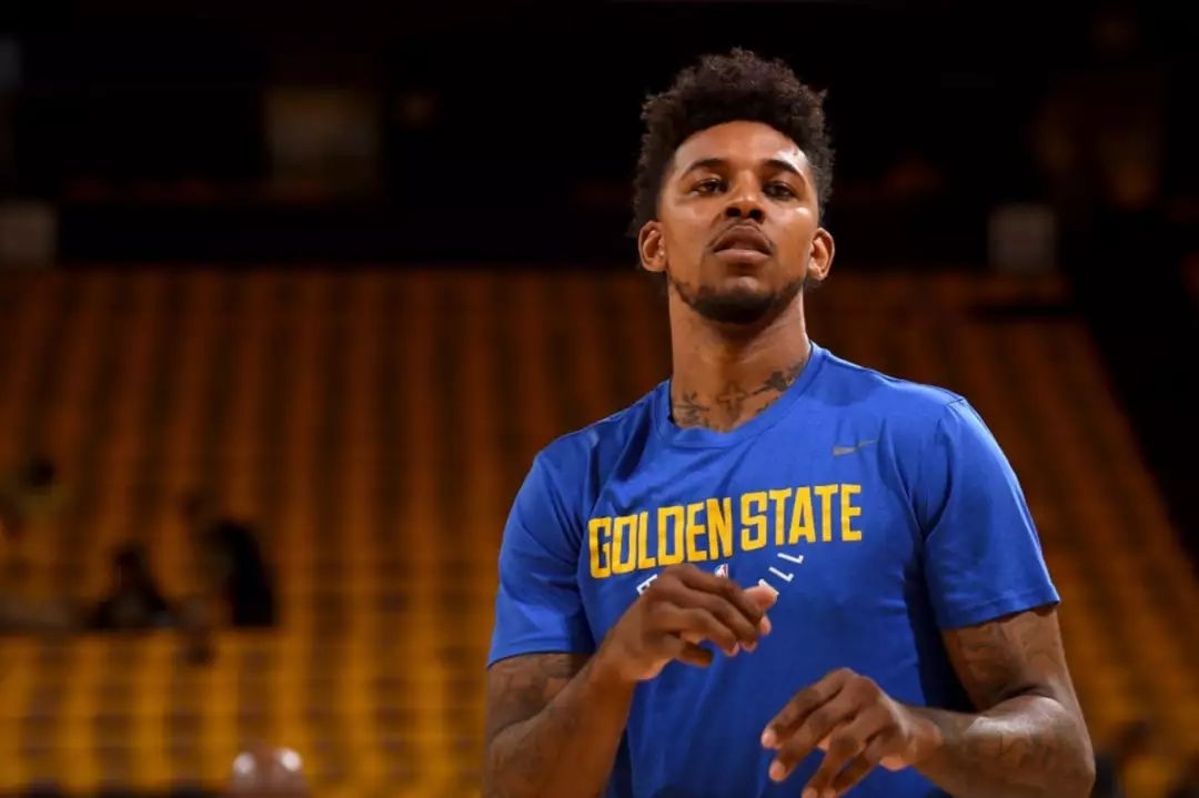 海外市场上 海外市场上